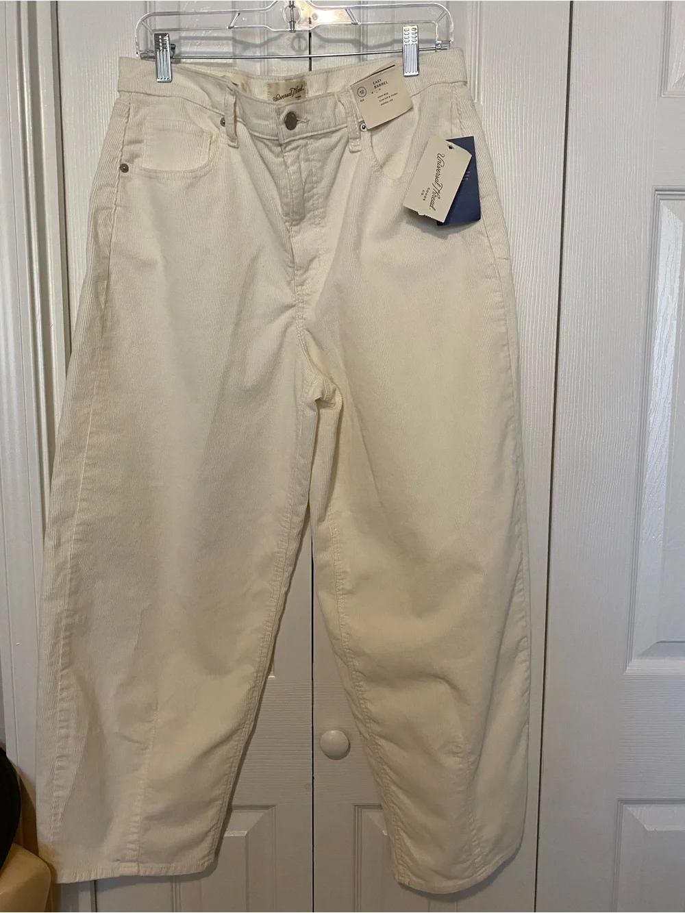 Universal Thread Cream High-Rise Wide-Leg Jeans